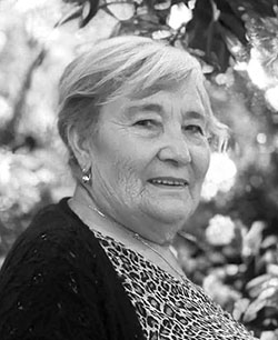 özv. FŐCZE PÉTERNÉ